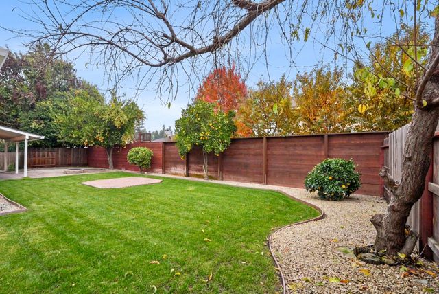 1820 N Berkeley Ave, Turlock, CA 95382