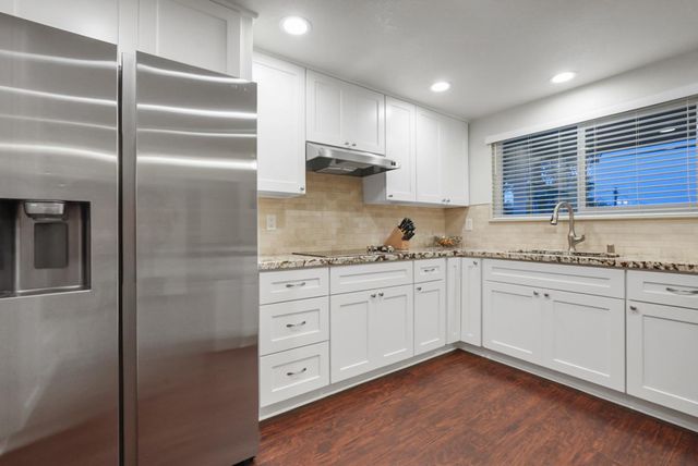 1820 N Berkeley Ave, Turlock, CA 95382