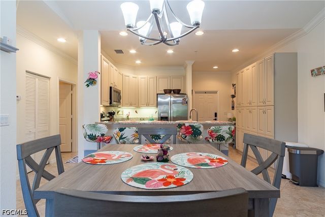 1102 Winding Pines CIR 206, Cape Coral, FL 33909