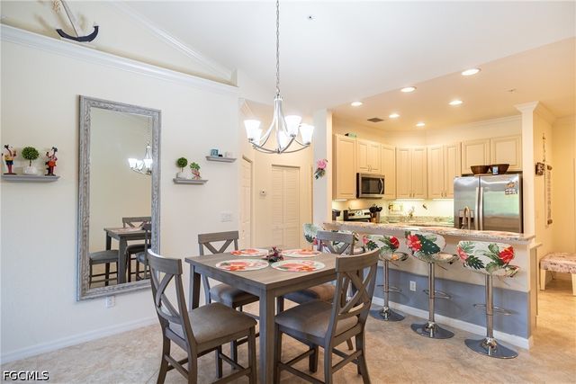 1102 Winding Pines CIR 206, Cape Coral, FL 33909