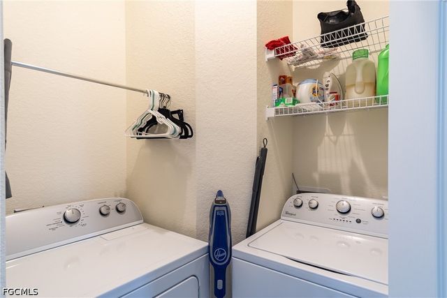 1102 Winding Pines CIR 206, Cape Coral, FL 33909