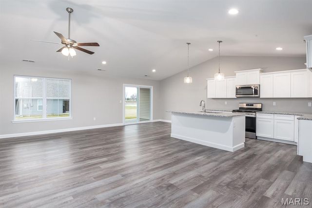 621 Rhapsody Lane, Troy, IL 62294
