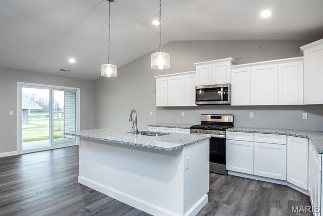 621 Rhapsody Lane, Troy, IL 62294