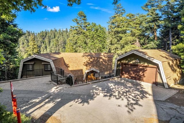 745 Kings Court, Lake Arrowhead, CA 92352
