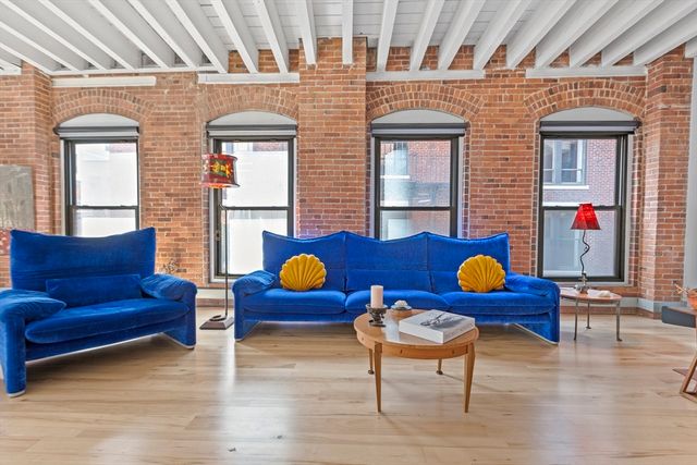 111 Beach St 3E, Boston, MA 02111