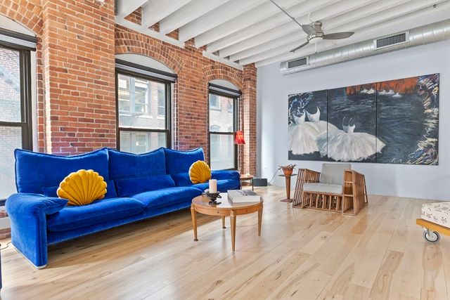 111 Beach St 3E, Boston, MA 02111