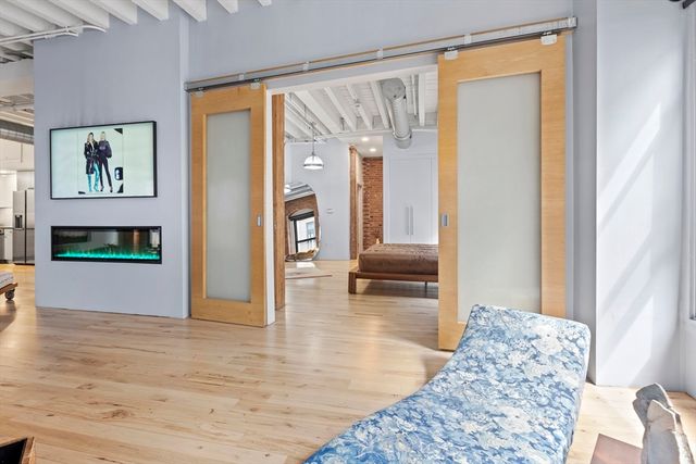 111 Beach St 3E, Boston, MA 02111