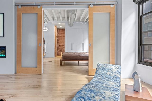 111 Beach St 3E, Boston, MA 02111