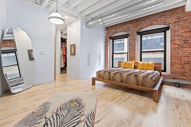 111 Beach St 3E, Boston, MA 02111