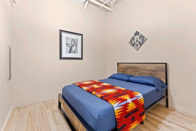 111 Beach St 3E, Boston, MA 02111