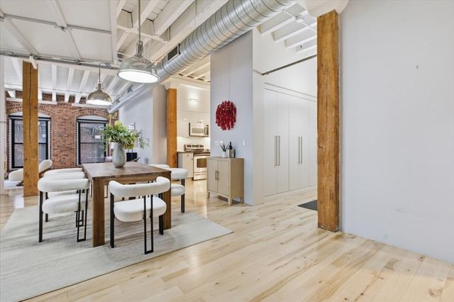 111 Beach St 3E, Boston, MA 02111