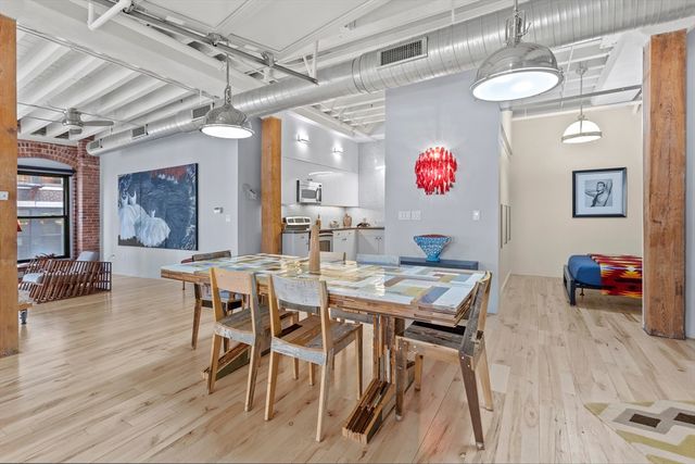 111 Beach St 3E, Boston, MA 02111