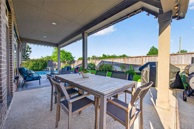 27507 Kingsland Place Lane, Fulshear, TX 77441