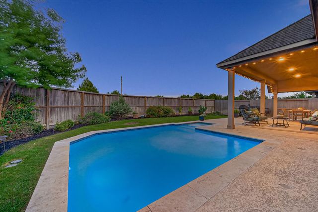 27507 Kingsland Place Lane, Fulshear, TX 77441
