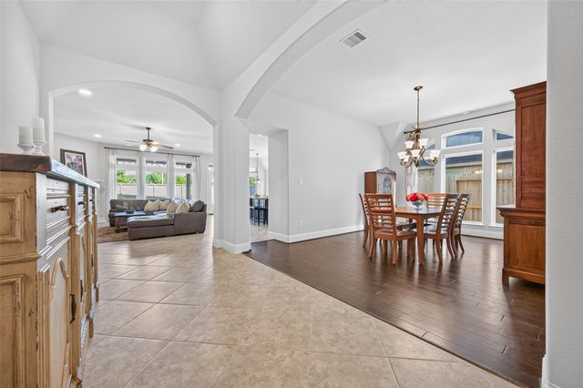 27507 Kingsland Place Lane, Fulshear, TX 77441