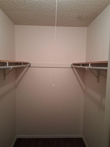 703 Rollingway DR B, Round Rock, TX 78681