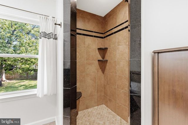 6268 WILLS ST, Alexandria, VA 22310