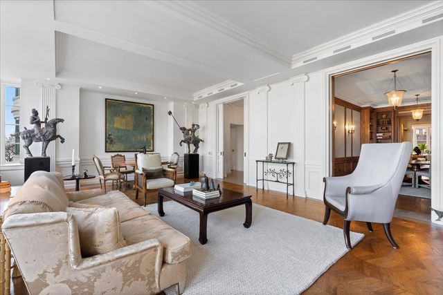 199 E Lake Shore Drive 4W, Chicago, IL 60611