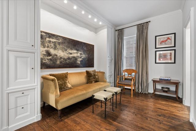 199 E Lake Shore Drive 4W, Chicago, IL 60611