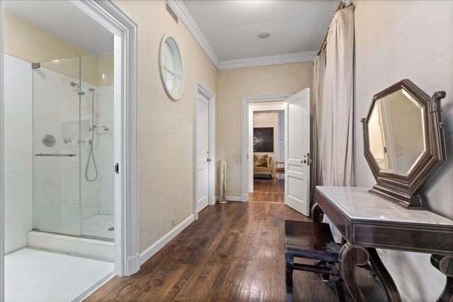 199 E Lake Shore Drive 4W, Chicago, IL 60611