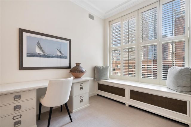 199 E Lake Shore Drive 4W, Chicago, IL 60611