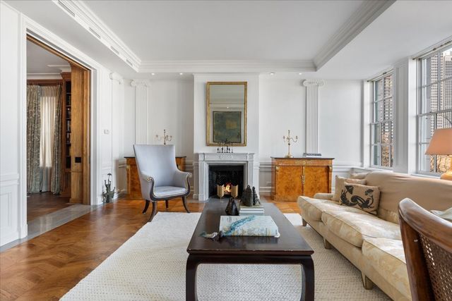 199 E Lake Shore Drive 4W, Chicago, IL 60611