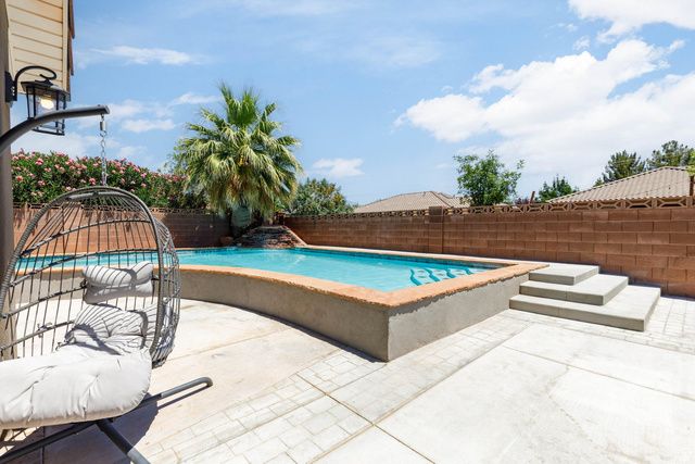 699 S 160 E, Ivins, UT 84738