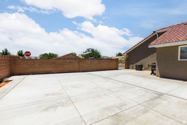 699 S 160 E, Ivins, UT 84738