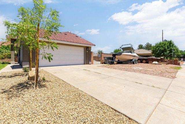 699 S 160 E, Ivins, UT 84738