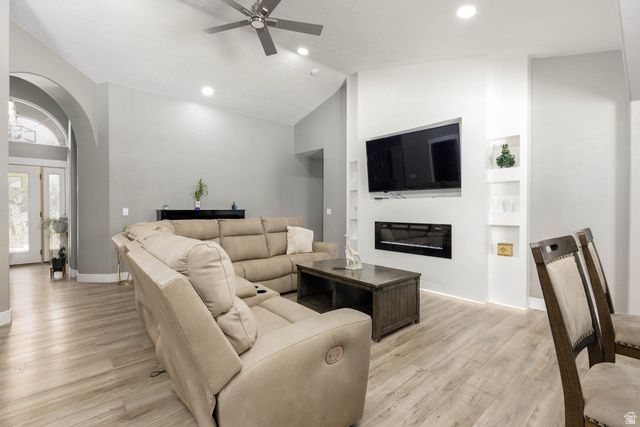 699 S 160 E, Ivins, UT 84738