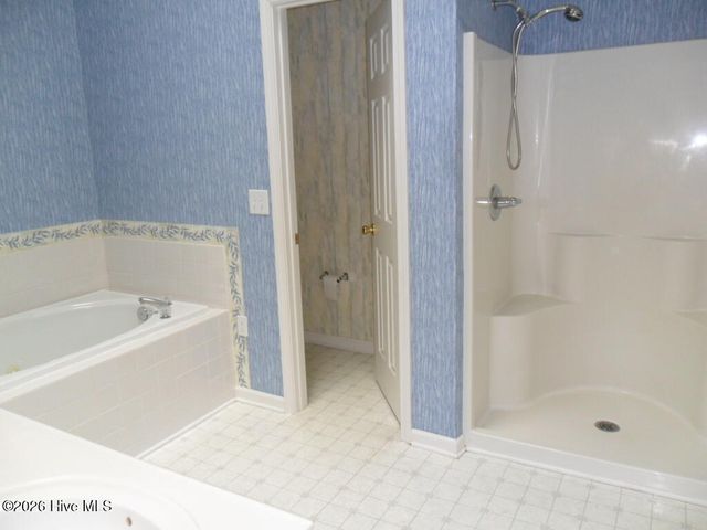 4154 Breezewood Drive 202, Wilmington, NC 28412