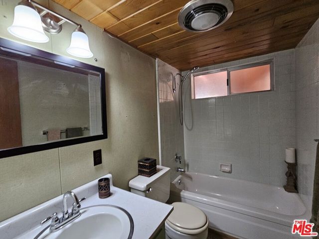 845 Moreno Lane, Sugarloaf, CA 92386