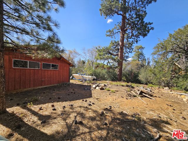 845 Moreno Lane, Sugarloaf, CA 92386