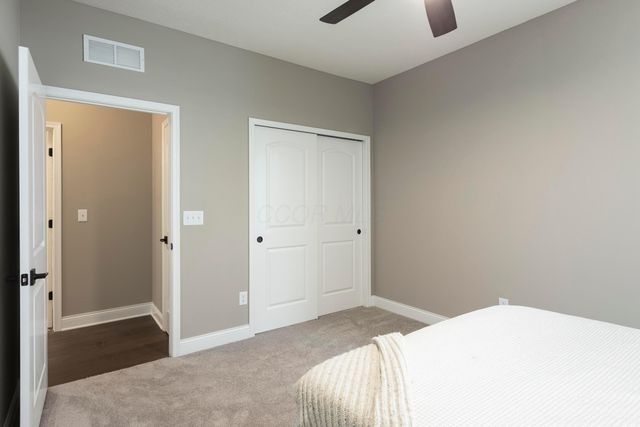 6276 Callaway Square W, New Albany, OH 43054