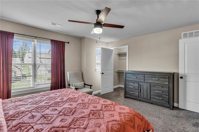 9411-9417 N Adrian Avenue, Kansas City, MO 64154