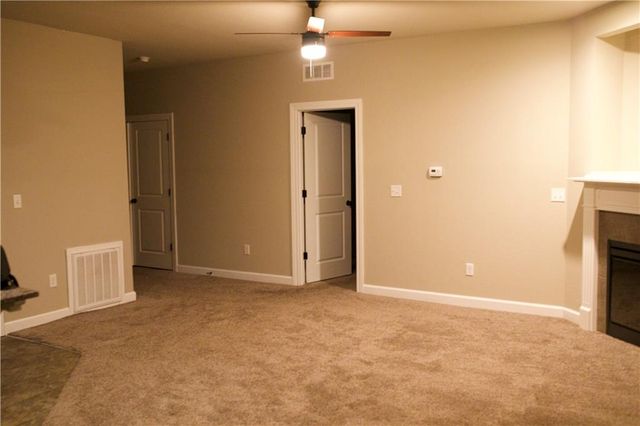 9411-9417 N Adrian Avenue, Kansas City, MO 64154