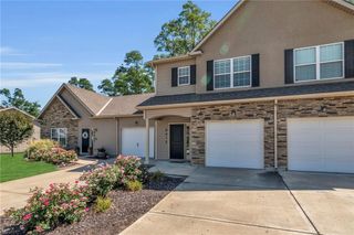 9411-9417 N Adrian Avenue, Kansas City, MO 64154