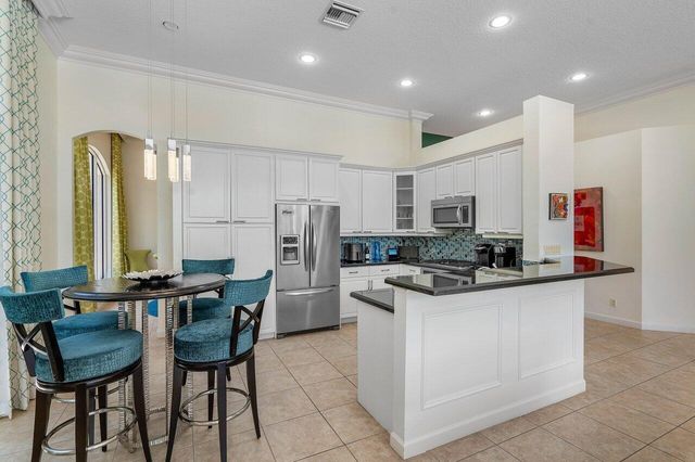 233 Porto Vecchio Way, Palm Beach Gardens, FL 33418