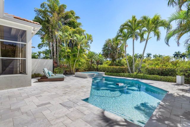 233 Porto Vecchio Way, Palm Beach Gardens, FL 33418