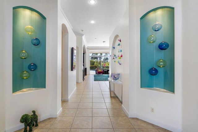 233 Porto Vecchio Way, Palm Beach Gardens, FL 33418