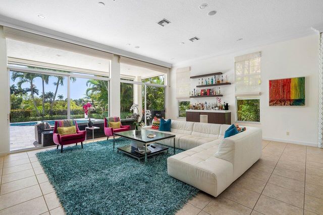 233 Porto Vecchio Way, Palm Beach Gardens, FL 33418