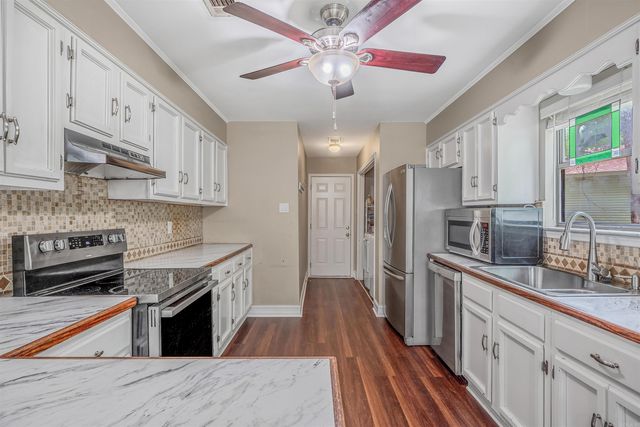 12 Wild Berry Place, Little Rock, AR 72210