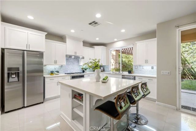 28613 Stonegate Court, Valencia, CA 91354