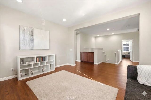 28613 Stonegate Court, Valencia, CA 91354