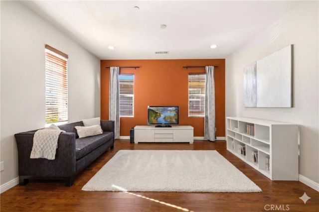 28613 Stonegate Court, Valencia, CA 91354