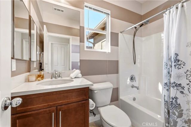 28613 Stonegate Court, Valencia, CA 91354