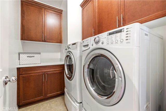 28613 Stonegate Court, Valencia, CA 91354