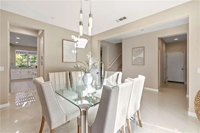 28613 Stonegate Court, Valencia, CA 91354