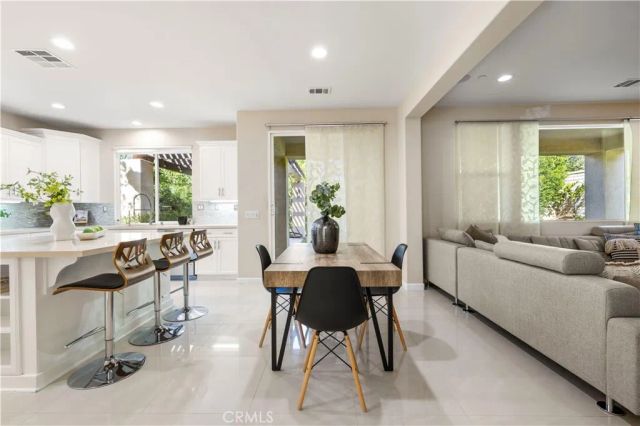 28613 Stonegate Court, Valencia, CA 91354