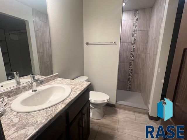 1108 N Brennan Ct Court, Sioux Falls, SD 57110